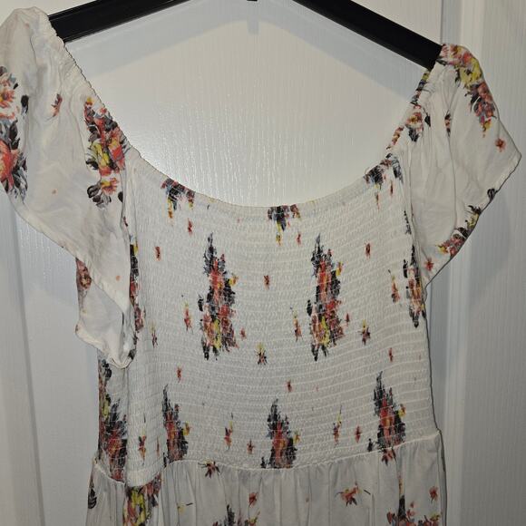 Torrid Floral off/on the shoulder shirred bodice sz 2 US 18-20 - Picture 2 of 7